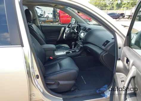 2013 Toyota Highlander Se V6 из США, поврежденный, VIN 5TDBK3EH8DS252259